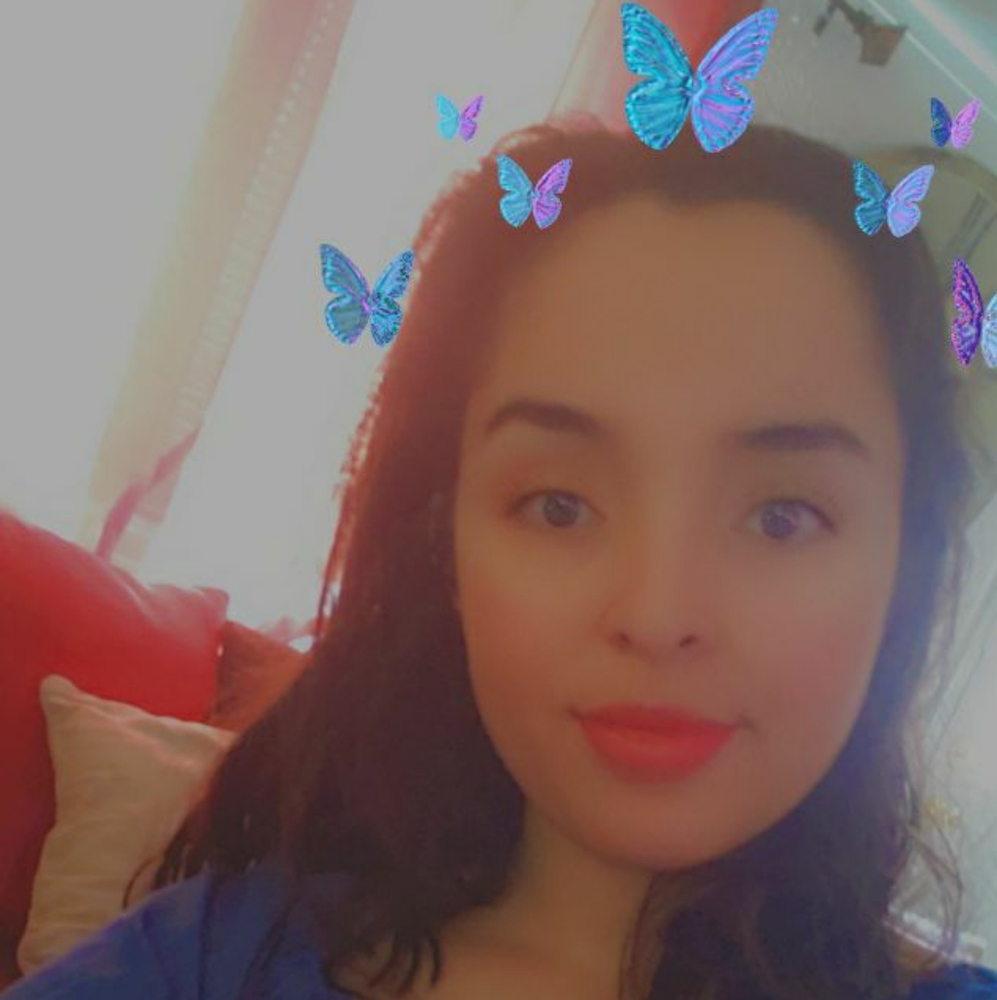 Meet your Posher, Naomi Lucio